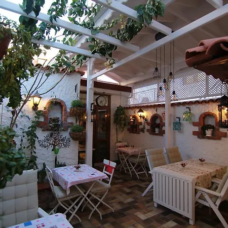 Sığacık Teos Butik Pansiyon Siğacık